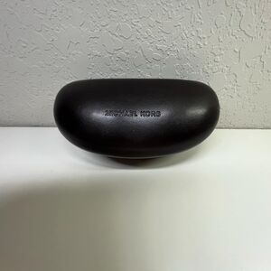 MICHAEL KORS SUN GLASSES CASE